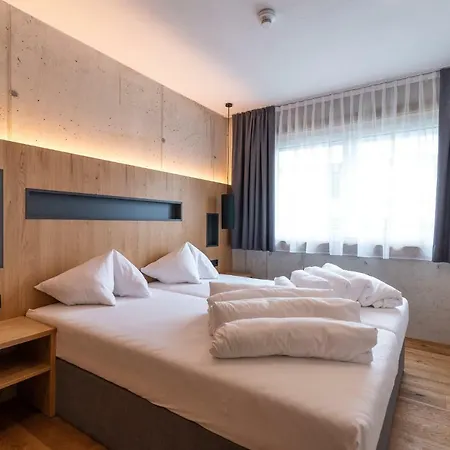 A Casa Elegance דירה לאנגנפלד