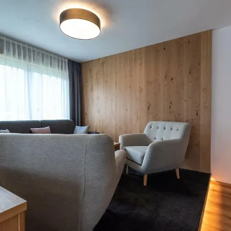 A Casa Elegance דירה לאנגנפלד